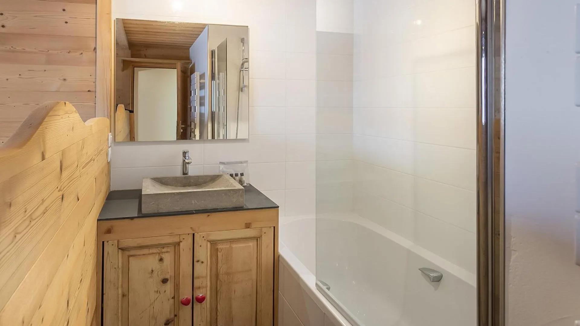 Apartment Charmant Duplex 4 Chambres - Proche Centre Et Telesiege - Parking, Wifi, Non Fumeur - Fr-1-565-78 Les Allues
