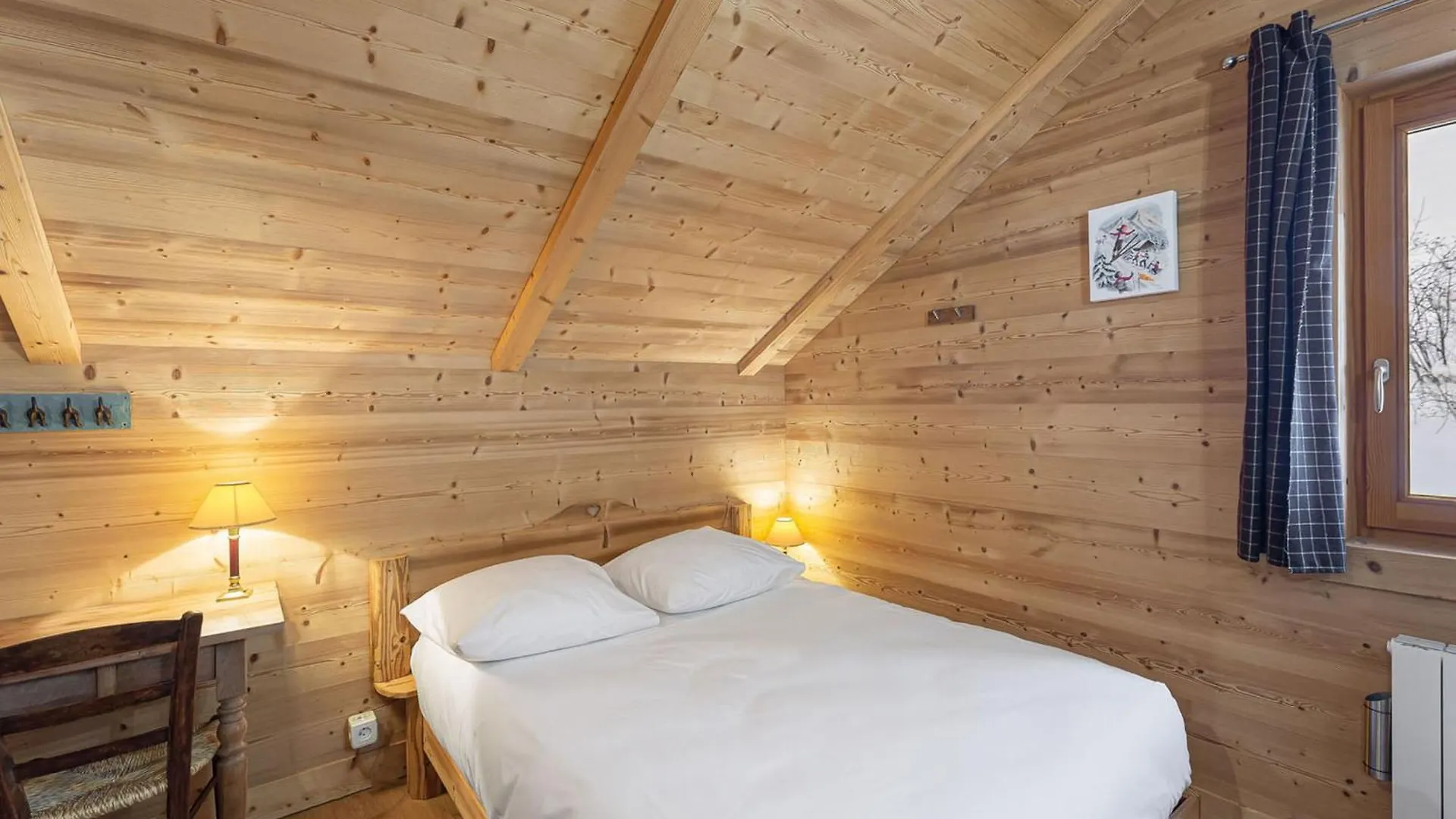 Charmant Duplex 4 Chambres - Proche Centre Et Telesiege - Parking, Wifi, Non Fumeur - Fr-1-565-78 Les Allues 0*,